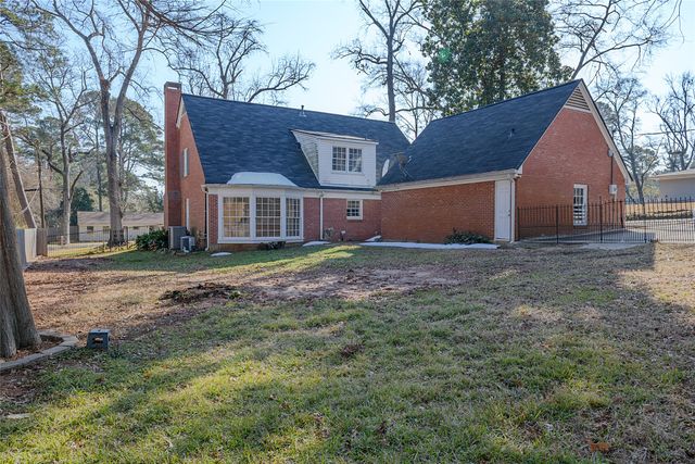 6114 Dillingham Avenue, Shreveport, LA 71106