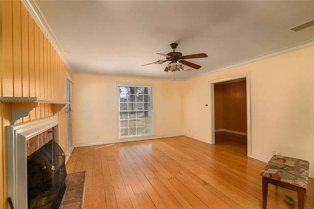 6114 Dillingham Avenue, Shreveport, LA 71106