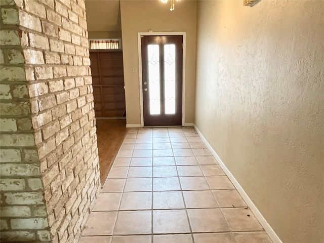11806 Turtle Gate Drive, Houston, TX 77070