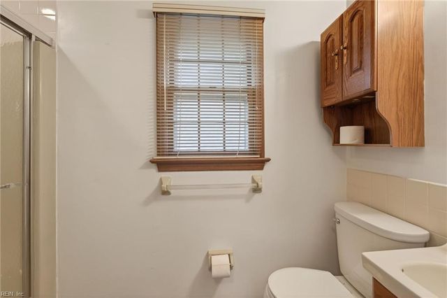 916 Timberlake DR, Virginia Beach, VA 23464