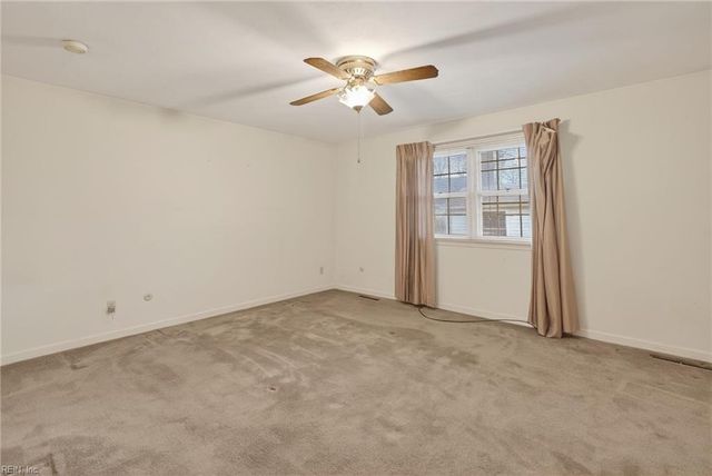 916 Timberlake DR, Virginia Beach, VA 23464