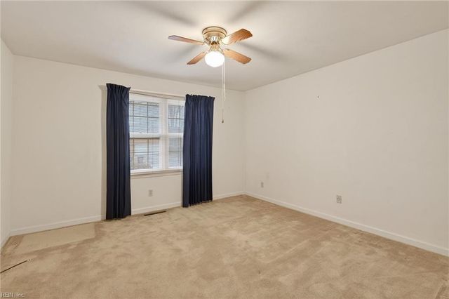 916 Timberlake DR, Virginia Beach, VA 23464