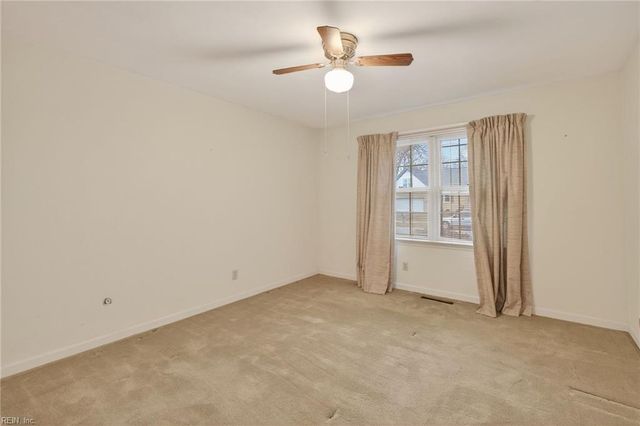 916 Timberlake DR, Virginia Beach, VA 23464