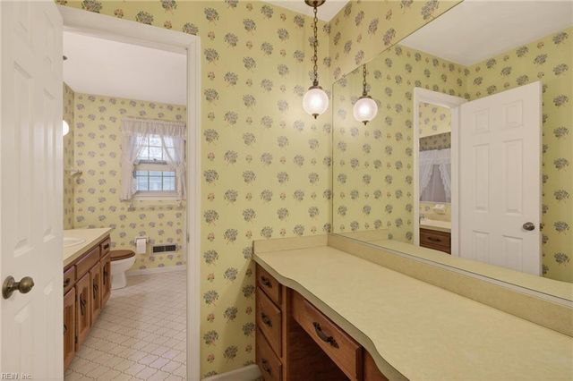 916 Timberlake DR, Virginia Beach, VA 23464