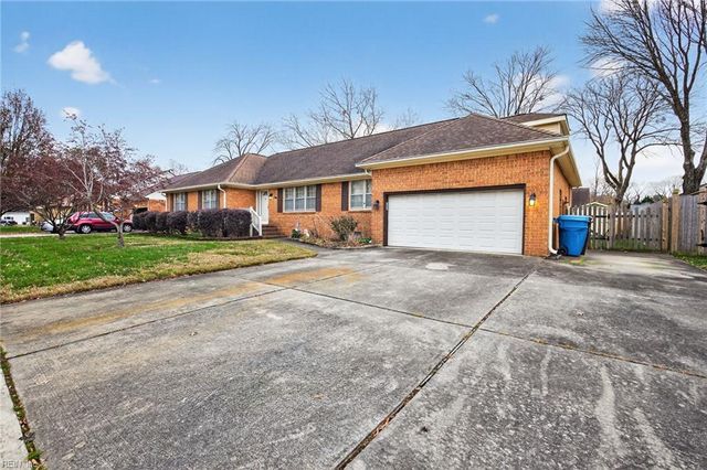 916 Timberlake DR, Virginia Beach, VA 23464