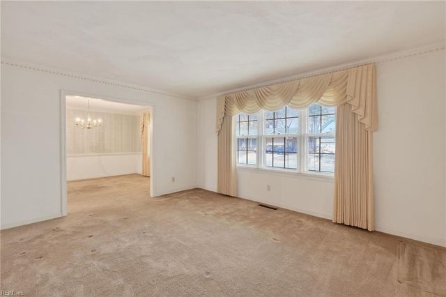 916 Timberlake DR, Virginia Beach, VA 23464