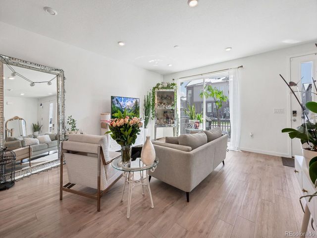 7346 W Asbury Dr, Denver, CO 80227