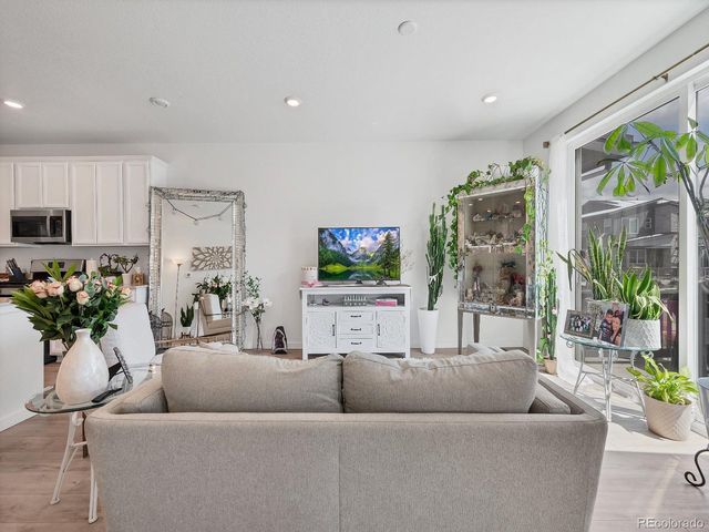 7346 W Asbury Dr, Denver, CO 80227