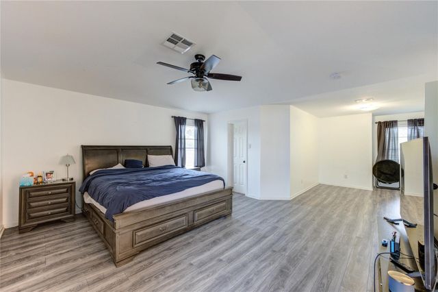 907 Saginaw Bay Court, Spring, TX 77373