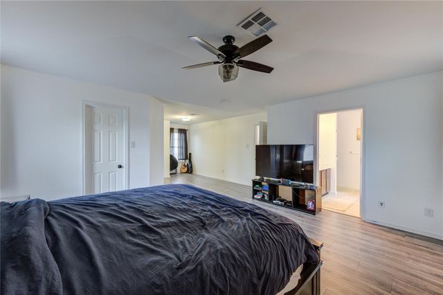907 Saginaw Bay Court, Spring, TX 77373
