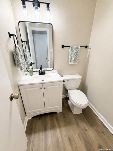 10107 Sunset, San Antonio, TX 78245