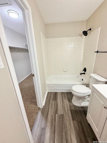 10107 Sunset, San Antonio, TX 78245