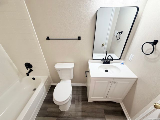 10107 Sunset, San Antonio, TX 78245