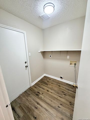 10107 Sunset, San Antonio, TX 78245