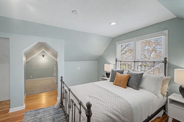 2825 Pennsylvania Avenue S, Saint Louis Park, MN 55426