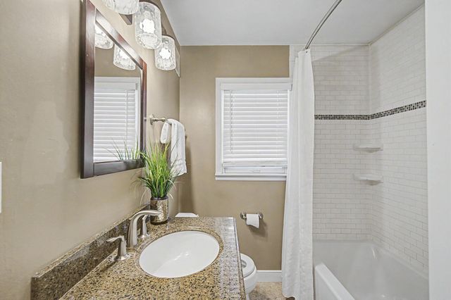 2825 Pennsylvania Avenue S, Saint Louis Park, MN 55426