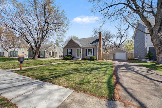 2825 Pennsylvania Avenue S, Saint Louis Park, MN 55426