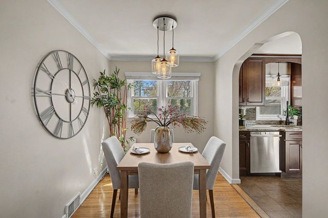 2825 Pennsylvania Avenue S, Saint Louis Park, MN 55426