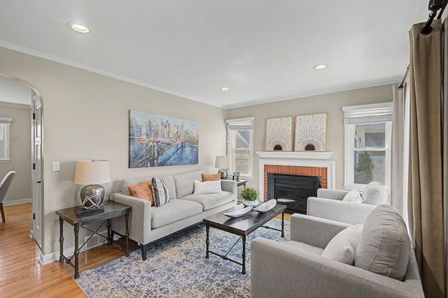 2825 Pennsylvania Avenue S, Saint Louis Park, MN 55426