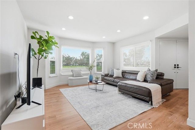 2337 Grandwood, Fullerton, CA 92833