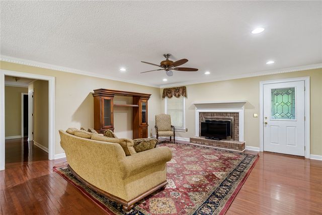 205 Holly Creek Drive, Anderson, SC 29621