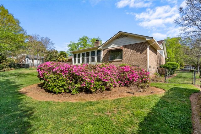 205 Holly Creek Drive, Anderson, SC 29621