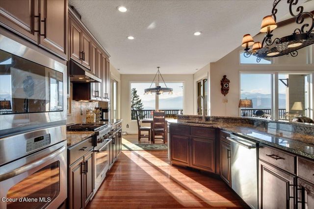 3251 Elmira RD, Sandpoint, ID 83864