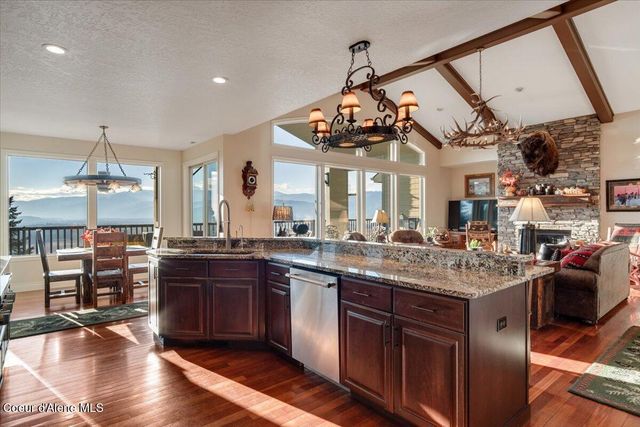 3251 Elmira RD, Sandpoint, ID 83864
