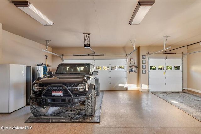 3251 Elmira RD, Sandpoint, ID 83864