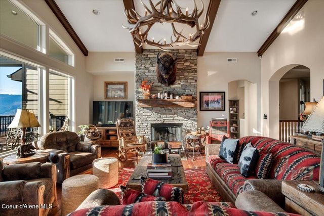 3251 Elmira RD, Sandpoint, ID 83864