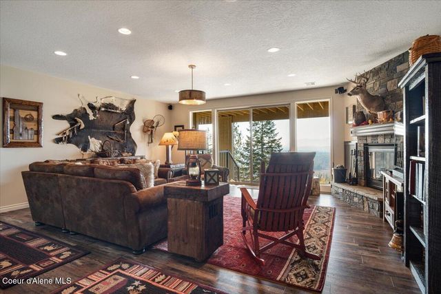 3251 Elmira RD, Sandpoint, ID 83864