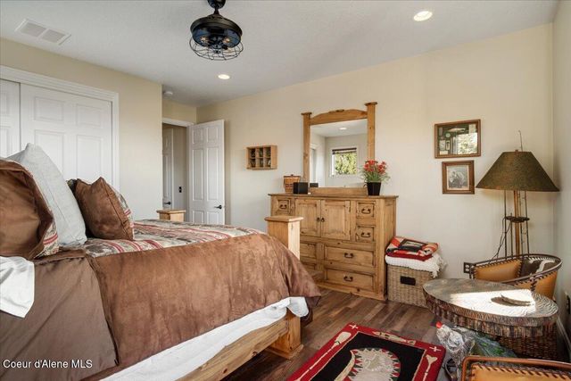 3251 Elmira RD, Sandpoint, ID 83864