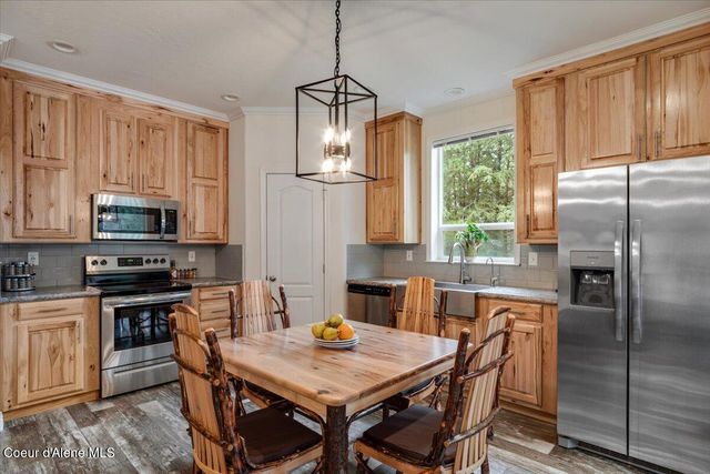 3251 Elmira RD, Sandpoint, ID 83864