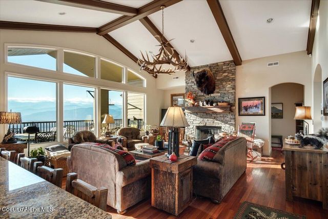 3251 Elmira RD, Sandpoint, ID 83864