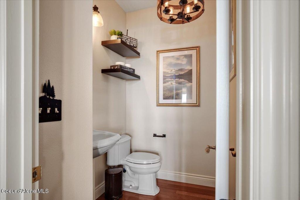 3251 Elmira RD, Sandpoint, ID 83864 photo 30