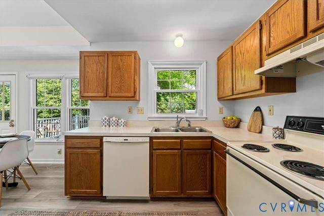 5004 Kingshurst Ct, Glen Allen, VA 23060