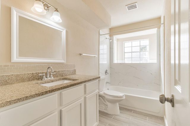 6815 Beachwood Street 1, Houston, TX 77021