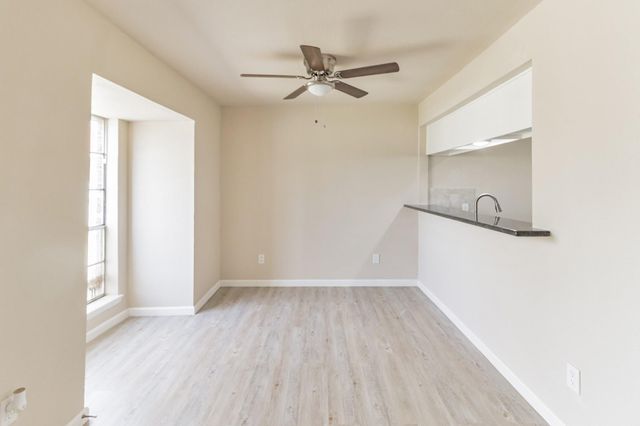 6815 Beachwood Street 1, Houston, TX 77021