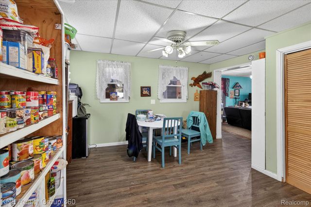 121 Livingston Street, Howell, MI 48843
