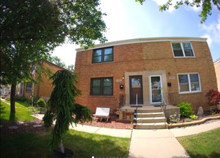 5153 W 64th Place, Chicago, IL 60638