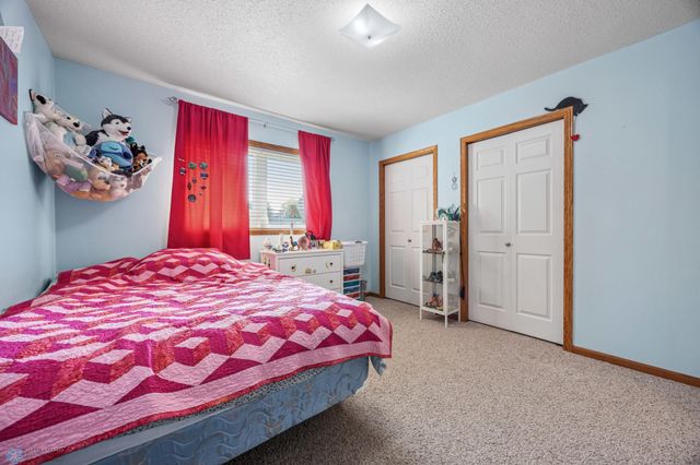 1822 33rd Street S, Moorhead, MN 56560