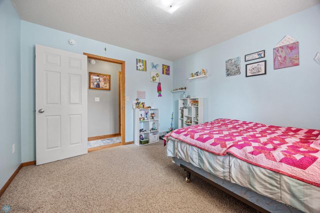 1822 33rd Street S, Moorhead, MN 56560