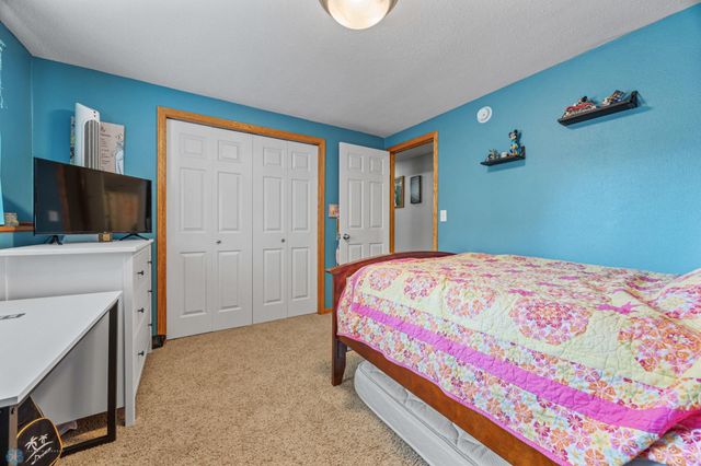 1822 33rd Street S, Moorhead, MN 56560