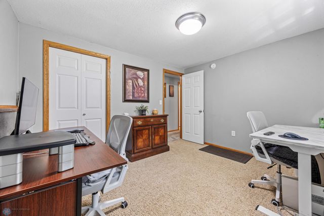 1822 33rd Street S, Moorhead, MN 56560