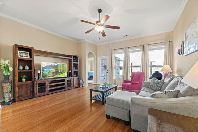 2703 Kingston Manor Lane, Houston, TX 77089