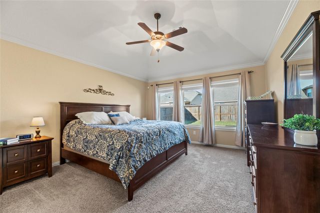 2703 Kingston Manor Lane, Houston, TX 77089