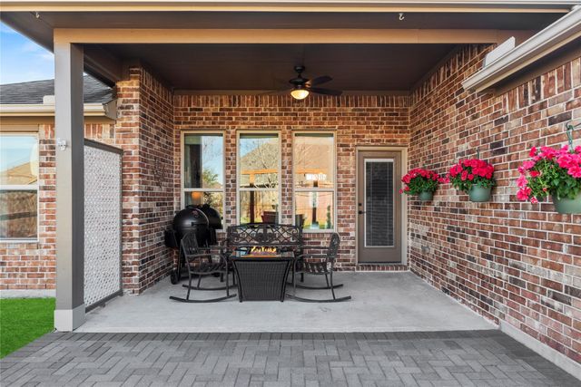 2703 Kingston Manor Lane, Houston, TX 77089