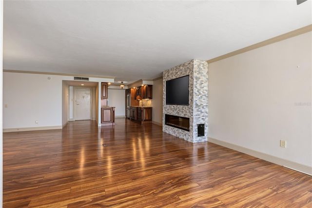 435 S GULFSTREAM AVENUE 1103, Sarasota, FL 34236