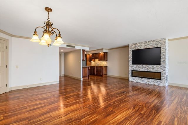 435 S GULFSTREAM AVENUE 1103, Sarasota, FL 34236