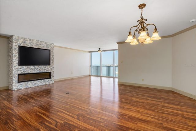 435 S GULFSTREAM AVENUE 1103, Sarasota, FL 34236